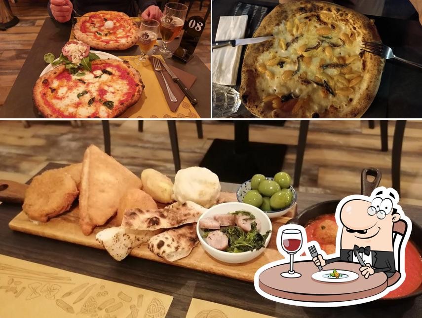 Cibo al Pizzeria o' scugnizzo