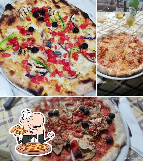 Ordina una pizza a B&B- RISTORANTE- PIZZERIA LA PERGOLA