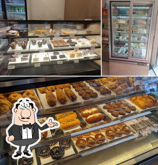 Check out how Everyday Bakes looks inside