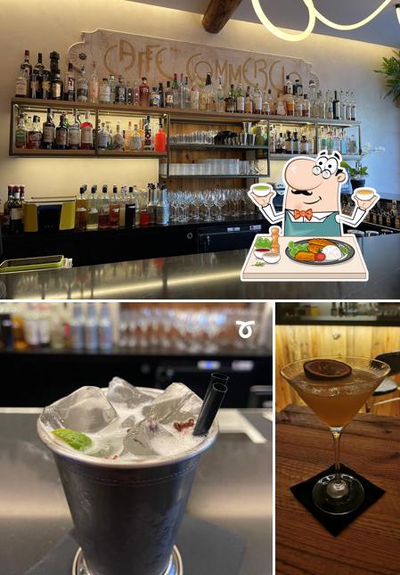 Tra le diverse cose da Stilla Cocktail Republic si possono trovare la cibo e interni