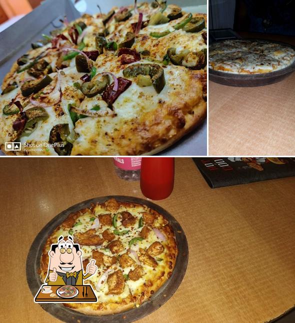 Pick pizza at Amul