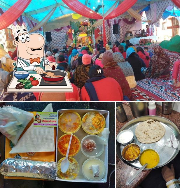 Chicken curry at Panditji Vaishno Bhojnalya