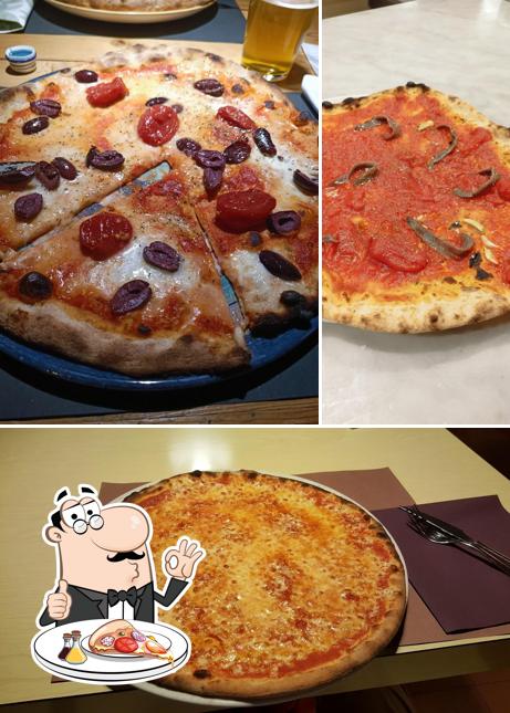 A Pizzeria La Terrazza, puoi provare una bella pizza