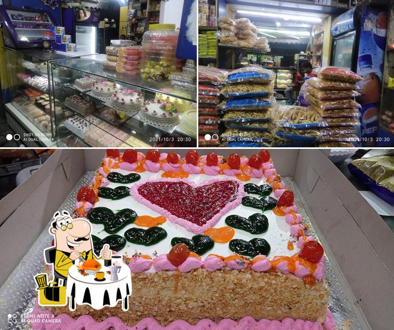 Food at Akshaya Bakery