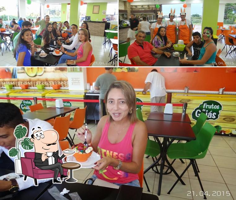Veja imagens do interior do Açaiteria e Sorveteria frutos de Goias - Taguatinga