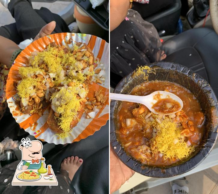 Meals at Mama Dabeli