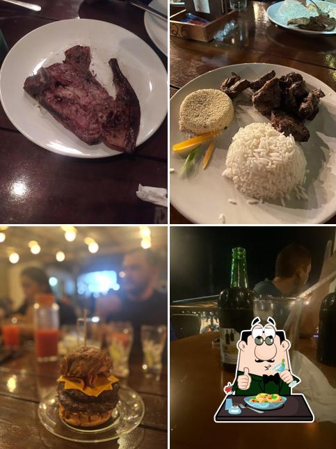 Comida em Casarão stm