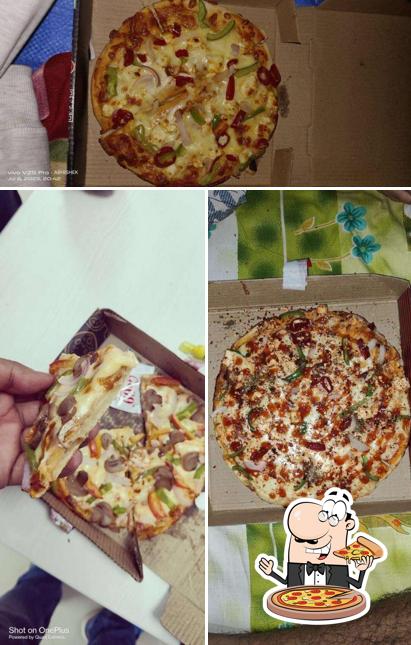 Order different kinds of pizza