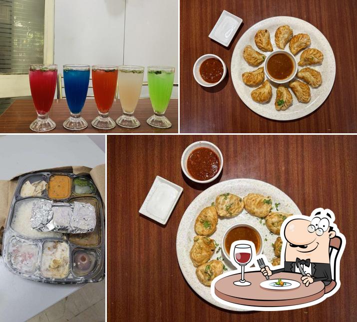 Food at Hot Cravings