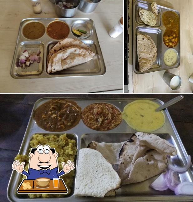 Food at Jay Khodiyar Gujrati Thali