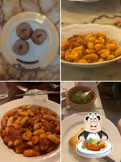 Platti al Nonna Sul Comò