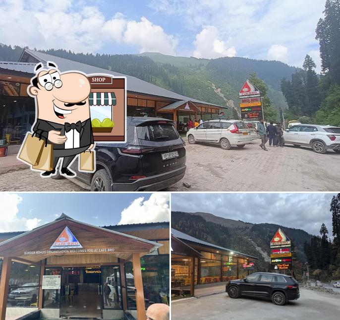 Check out how Cafe BRO looks outside