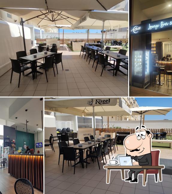 Dai un'occhiata agli interni di Corner 24.09 Lounge Bar & Food