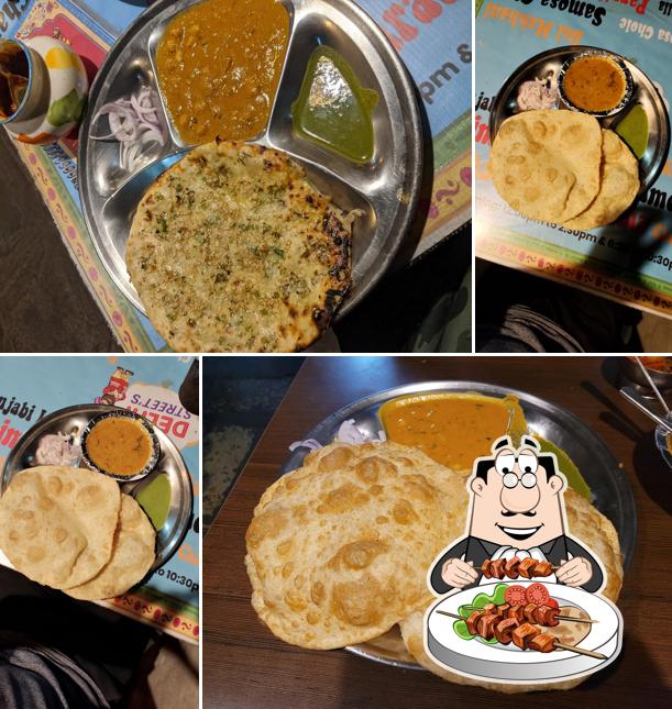Kulcha at kks basket Delhi streets