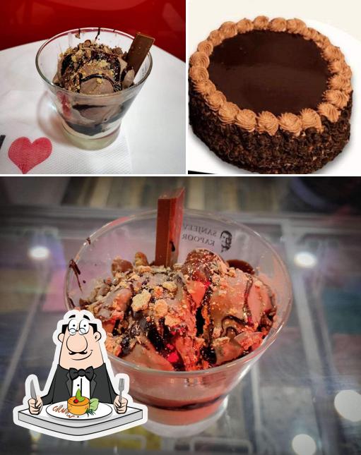 Chocolate mousse at Gianis - Ice cream, shakes & sundaes