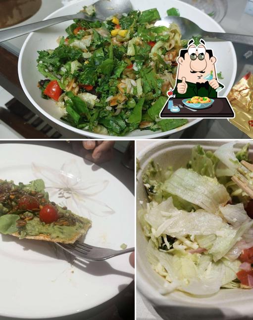 Food at Harvest Salad Co Powai