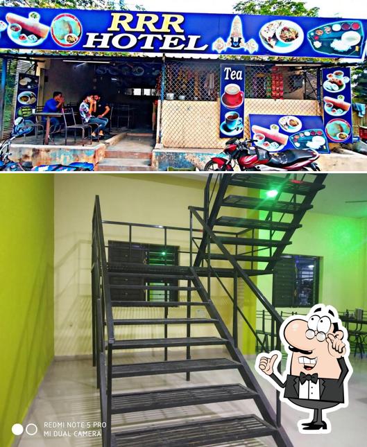 Check out how R R R CAFE looks inside