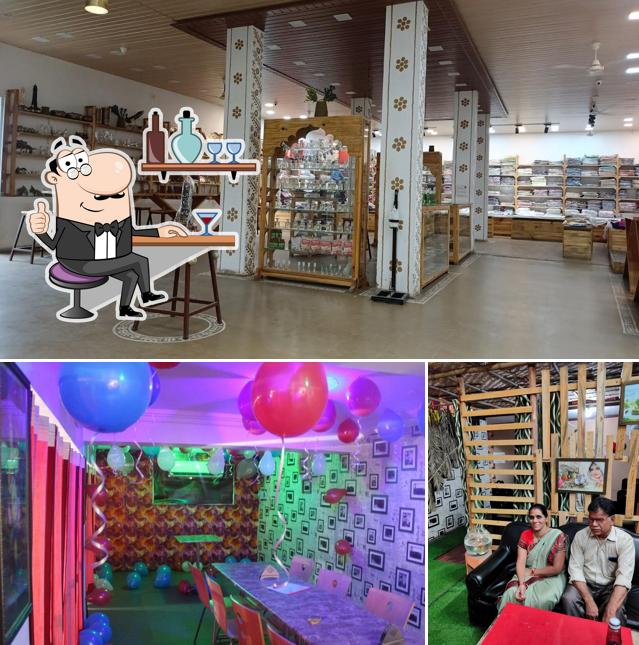 Check out how Cafe_heaven's_king looks inside