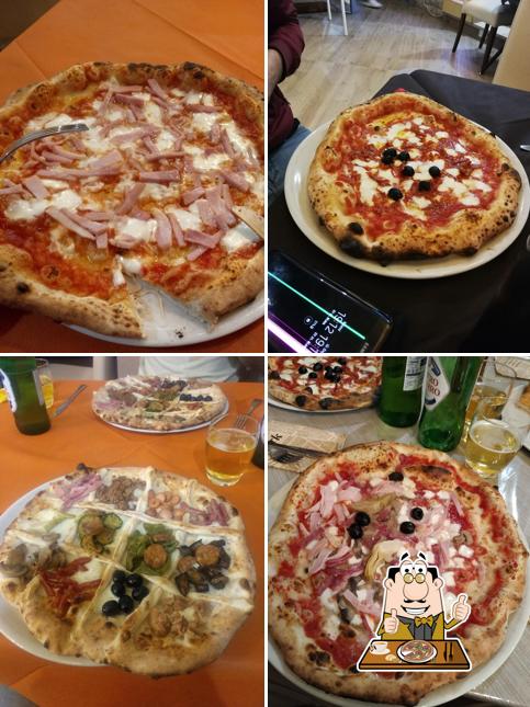 Ordina una pizza a Pizzeria Rosticceria Noi di Napoli di Leopardi Giuseppe