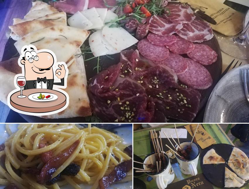 Platti al Ristorante Pizzeria Pecora Nera