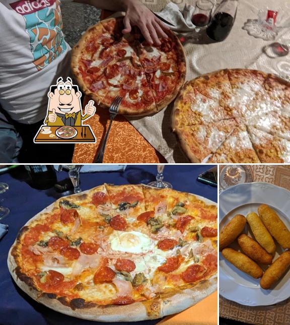 A Ristorante pizzeria Bella Napoli, puoi prenderti una bella pizza