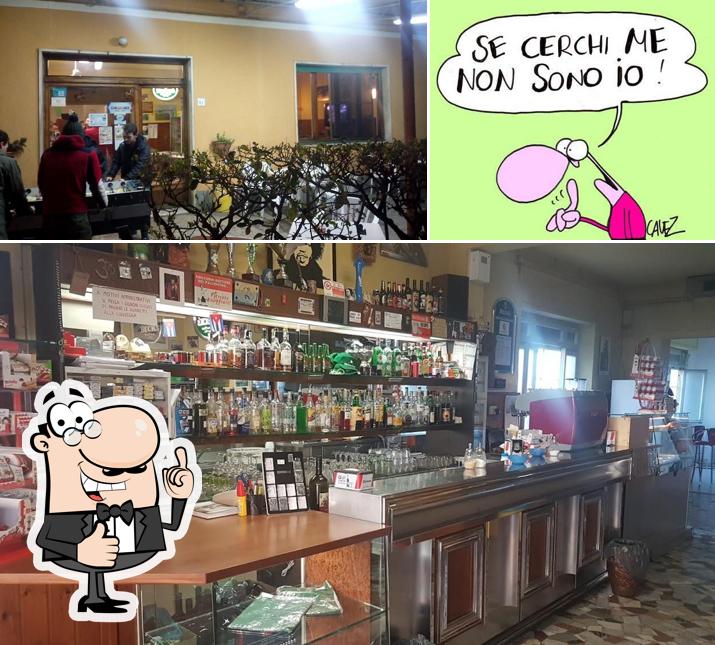 Guarda la foto di Biffy Bar