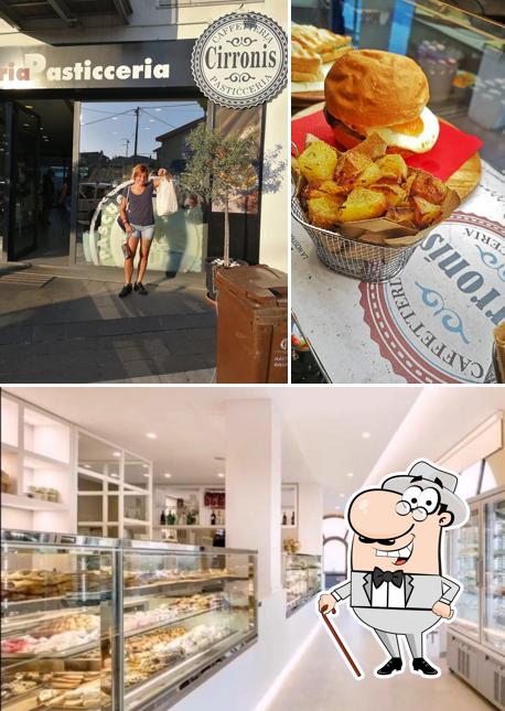 Gli esterni di Caffetteria Pasticceria Cirronis