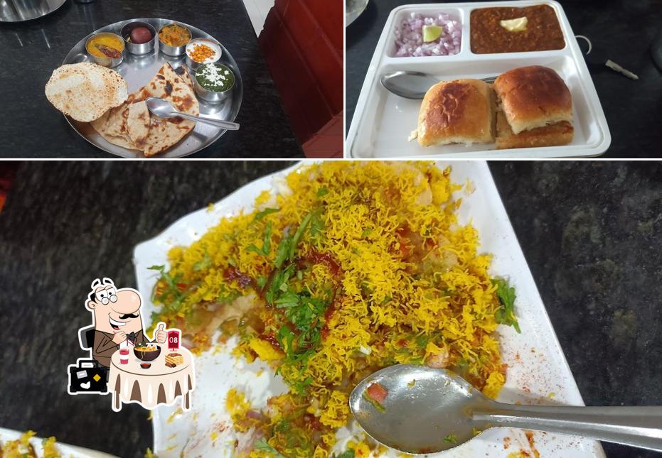 Dahi puri at Kaanchan Kitchens