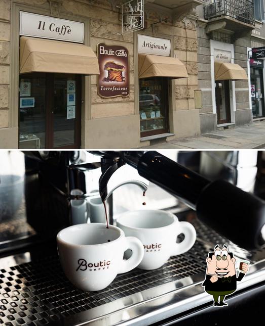 Goditi un drink a Boutic Caffè
