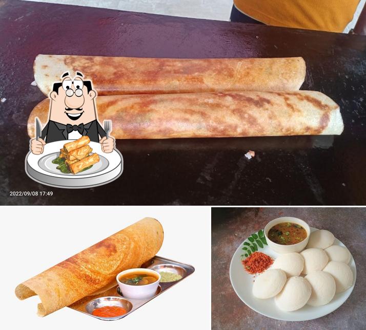 Spring rolls at Dosa Hut Sardar Ji Wale