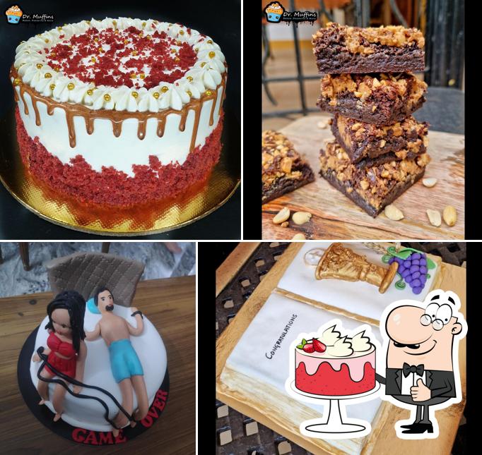 Red velvet cake at Dr.Muffins