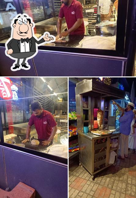 The interior of 7 DAYS BAKERY HOT & COOL