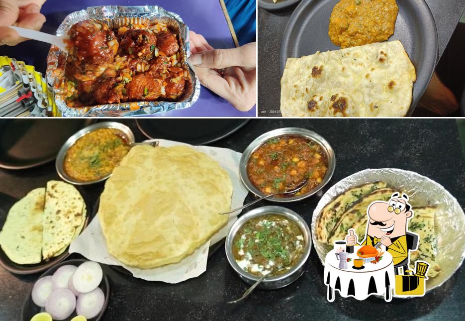 Chole bhature at Bali's Punjabi Dhaba (Sarweshvar Chowk Wala)