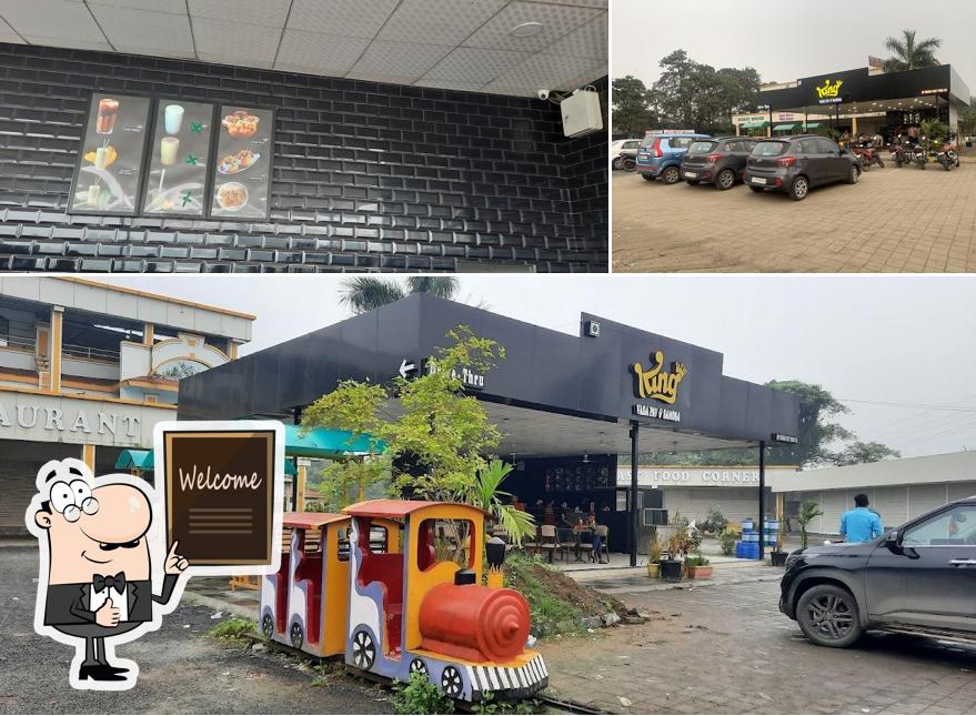 King Vadapav & Samosa image