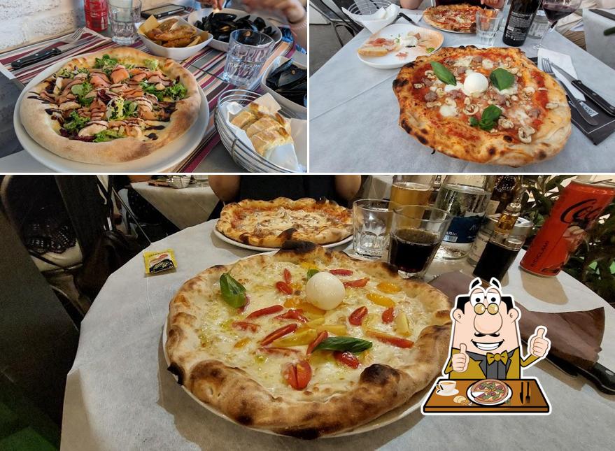 A Pizzeria ristorante Da Luca numana, puoi ordinare una bella pizza