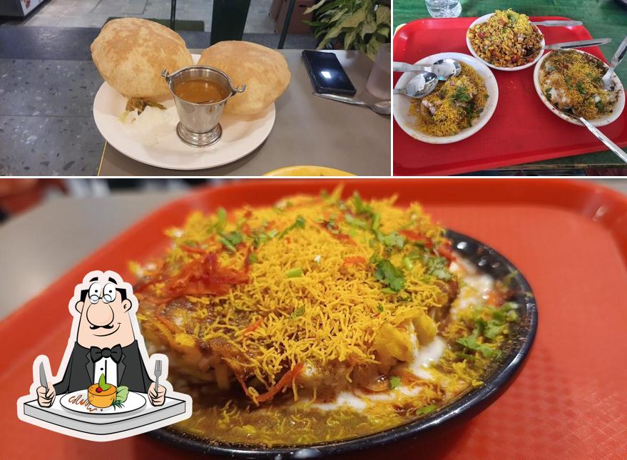 Chole bhature at Pataka Mannar’s - Chaat Sweets Dine - in ಪಟಾಕಾ