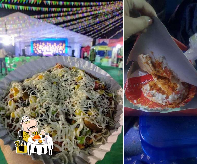 Food at Bhakhari Pizza - By Ustaad Miyaan