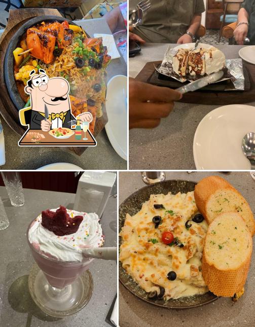 Food at Gola Sizzlers, Lulu Mall