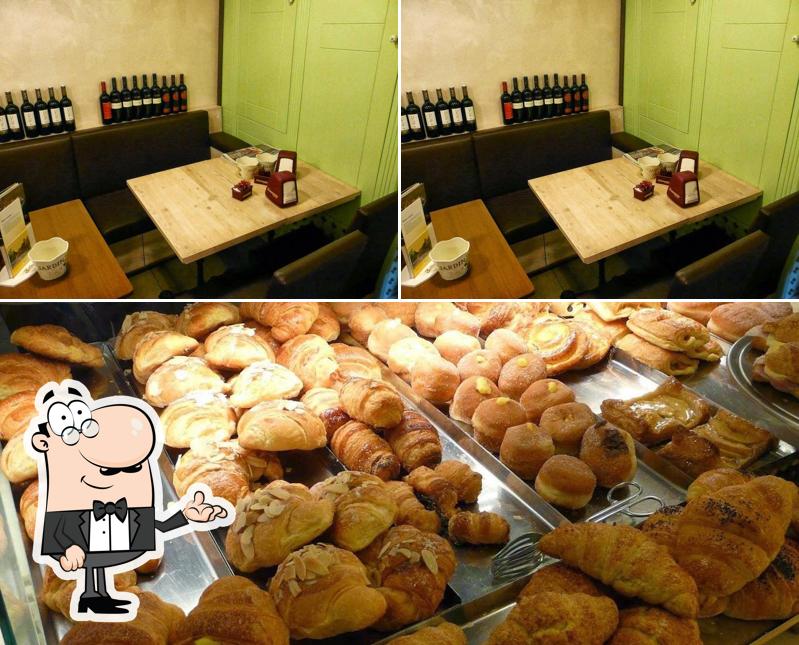 Guarda la foto che raffigura la interni e cibo di Panetteria Pasticceria La Voglia