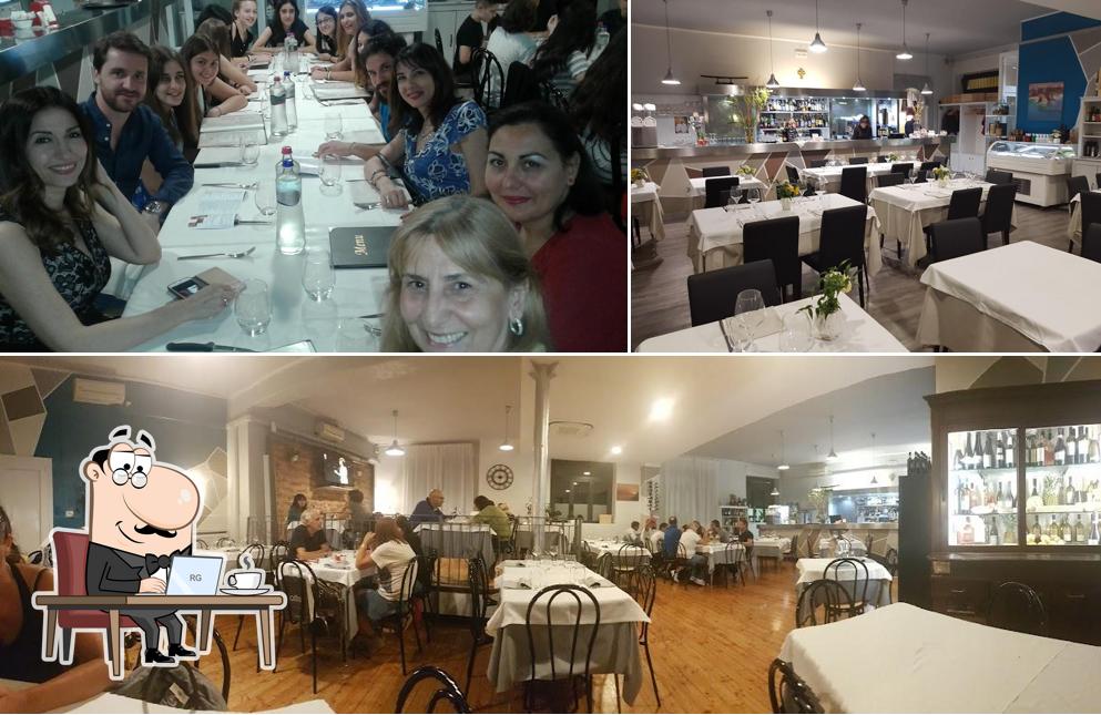 Siediti a un tavolo di Ristorante Pizzeria Il Vicolo