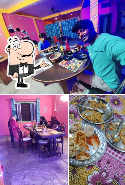 The interior of Tandoor Mahal Family Restaurant