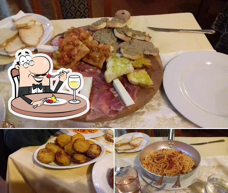 Cibo al Trattoria Del Festival