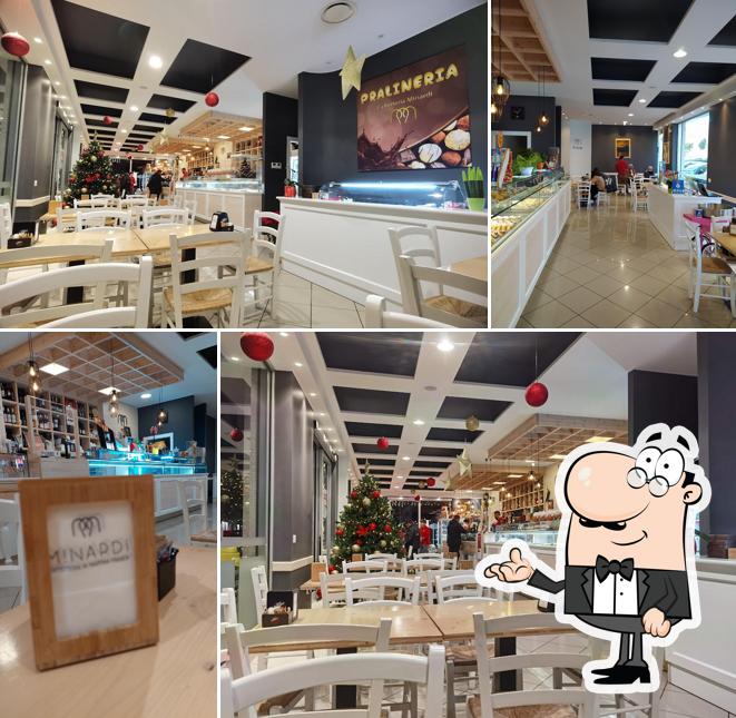 Siediti a un tavolo di Caffetteria Minardi