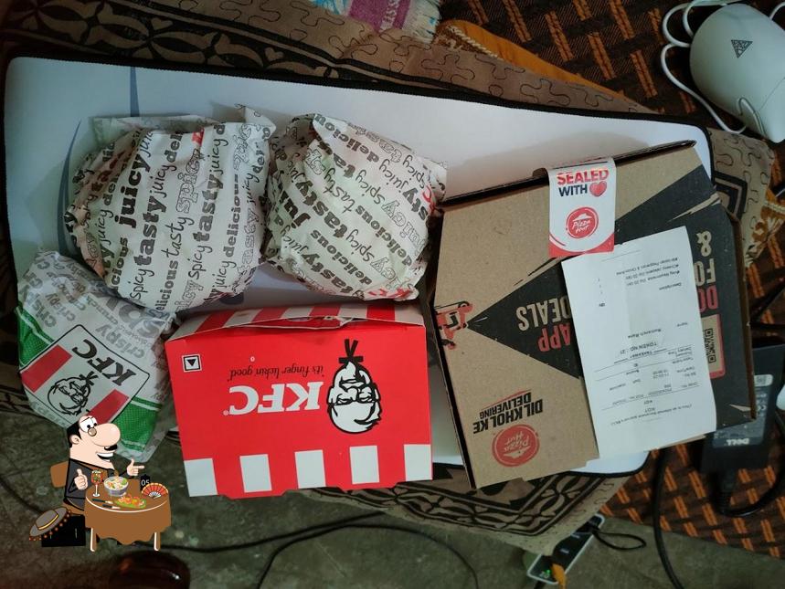 Meals at Pizza Hut Tapadia City Centre, Amravati