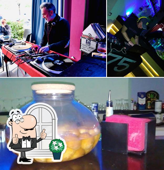 Gli esterni di Cocktail Bar Numero 75