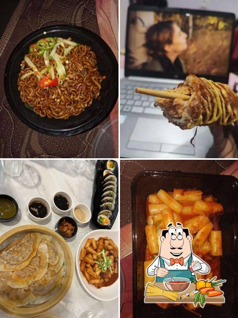 Spaghetti bolognese at Sinsa Seoul Cafe