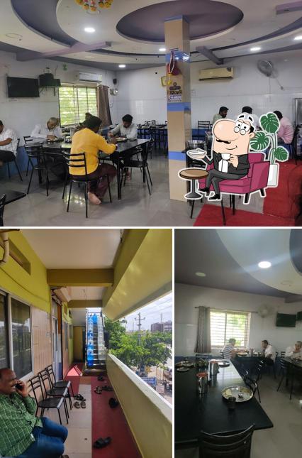 Check out how Shree Gavisiddeshwara Swamy Khanavalli looks inside