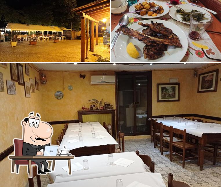 La foto della interni e cibo di Cucina Casareccia "da Maria"