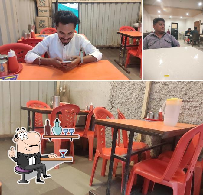 Check out how JAY CHINESE CORNER looks inside