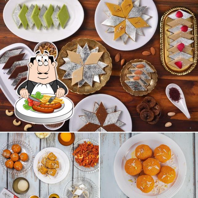 Food at Mishri Sweets